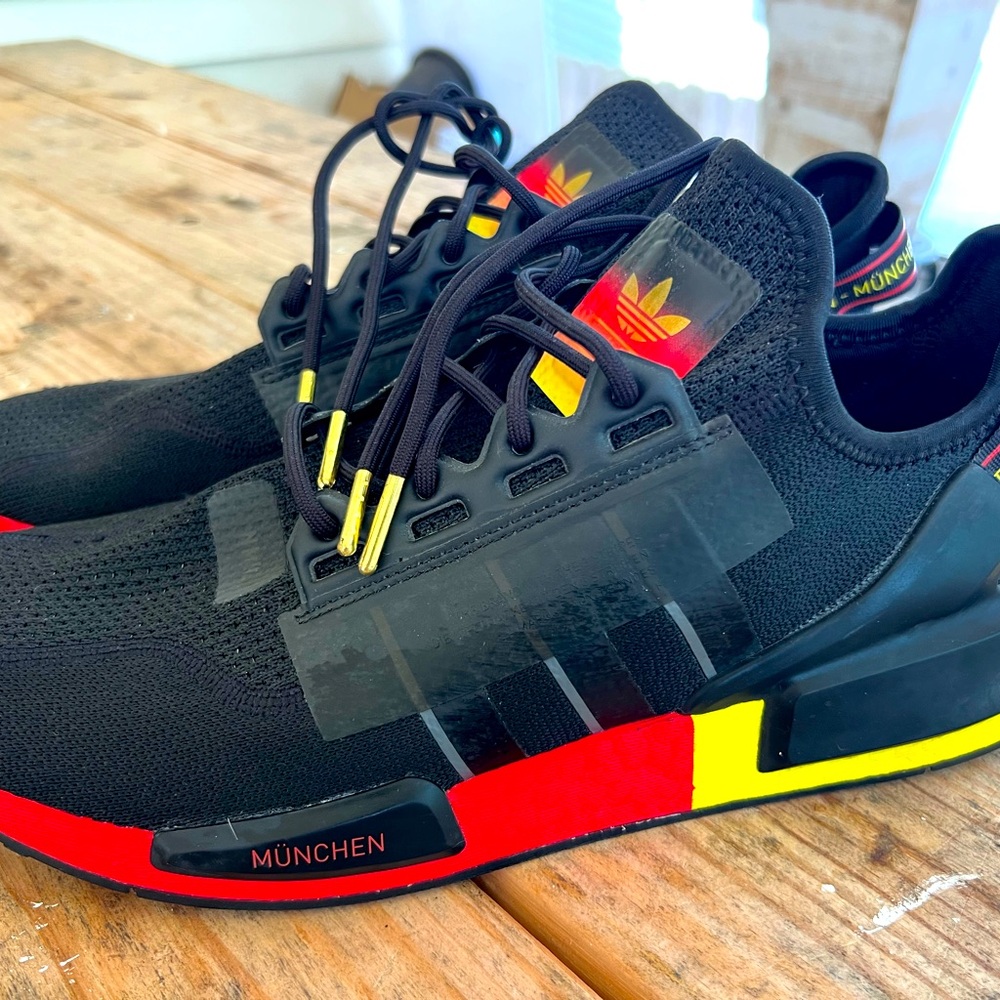 Adidas Men’s Sneakers